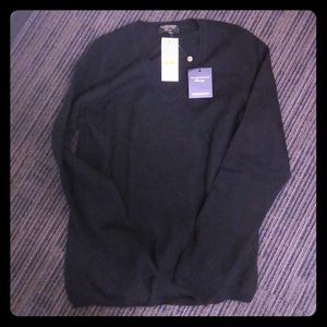 Gorgeous black cashmere sweater